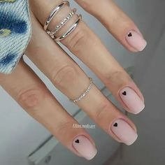 Simple Gel Nails, Black Nail, Short Acrylic Nails Designs, Heart Nails, Pretty Acrylic Nails, Chic Nails, Short Acrylic Nails, Nail Polishes