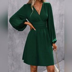 New Chic Ruched Waist Lantern Sleeve Dress * Long Sleeve * Flowy Lantern Style * Wrap V Neck * Ruched Wide Waistband * Smocked Stretch Waist Back * Flowy Flared A Line Skirt *Approximate Unstretched Measurements* Xs (2) * Bust 34" * Waist 25.25"(Up To 26") * Length 34.5" Small (4) * Bust 35.25" * Waist 26.75"(Up To 27.5") * Length 35.25" Medium (6) * Bust 37" * Waist 28.25"(Up To 29") * Length 36.25" Large (8/10) * Bust 39.25" * Waist 30.75"(Up To 31.5") * Length 37" Xl (12) * Bust 41.5" * Waist Casual Date Dress, Dark Green Fabric, Womens Wrap Dress, Blue Long Sleeve Dress, Denim Maxi Dress, Long Sleeve Cocktail Dress, Lantern Sleeve Dress, Long Sleeve Shift Dress, Mauve Dress