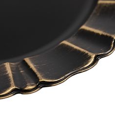 Waved Scalloped Acrylic 13 Charger Plate - Black & Gold - CV Linens Event Table Settings, Charger Plates Wedding, 120 Round Tablecloth, Gold Charger Plate, Glass Charger Plates, Gold Chargers, Linen Tablecloths, Rustic Plates, Flower Panels