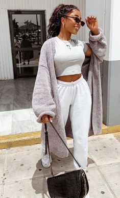 Fall Trends Outfits, Loungewear Outfits, Pastel Outfit, Chill Outfits, Cooler Look, Winter Mode, Sporty Outfits, Outfit Inspo Fall