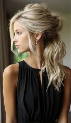 Spring Hair Color Trends, Spring Hair Color, Honey Blonde Hair, Long Blonde, Spring Hairstyles, Long Blonde Hair, American Beauty, Blonde Beauty, Hair Color Trends