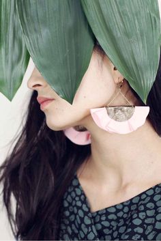 Fun and flirty fan earrings to keep you looking totally cool. Pink Fan, Pinterest Jewelry, Fan Earrings, Best Jewelry Stores, Cultured Pearls, Photo Jewelry