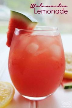 Watermelon Lemonade Recipe! Summer drink recipe for a refreshing treat! Watermelon Lemonade Recipe, Fruit Drinks Recipes, Summer Drinks Nonalcoholic, Summer Drink Recipes, Refreshing Drinks Recipes, Watermelon Lemonade, Easy Drinks, Lemonade Recipes