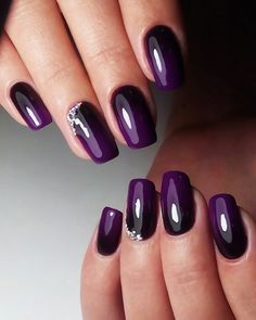 Purple And Black Nails Designs Short, Hombre Nails Black And Purple, Purple And Silver Nail Art, Purple Nails For Bride, Black And Purple Ombre Nails Halloween, Dark Purple Nails Ombre, Plum Purple Nails Designs, Dark Plum Ombre Nails, Plum Nail Ideas