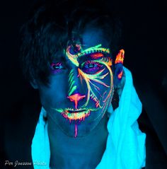 Different Styles Of Tattoos, Neon Photography, Glow Paint, Neon Nights, Viking Tattoo Design