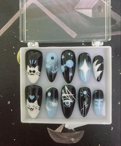 Satosugu Nail Art, Anime Design Nails, Jujitsu Kaisen Nail Art, Gojo Nail Ideas, Gojo Nails Design, Gojo Satoru Nails Art, Gojo Themed Nails, Gojo Satoru Nails Design, Jjk Themed Nails