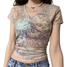 Vintage Butterfly Short Sleeve Tshirts Aesthetic Fairycore Tops Women V Neck Slim Tees Summer Grunge Clothes Aesthetic Fairycore, Crop Top Aesthetic, Summer Grunge, Girls Streetwear, Fairycore Grunge, Tøp Aesthetic, Insect Print, Outfits Retro, Summer Outfits For Teens