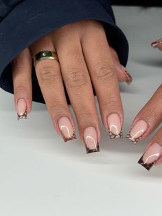 Square French Designs, Small Simple Nails, Natural Vacation Nails, Short Square Nail Designs Trending Now, Square Nail Extensions, French Tip Designs Acrylic, Biab Designs, Nude Gold Nails