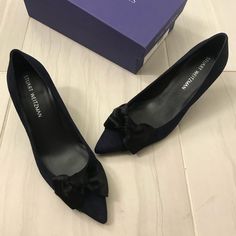 Brand New In Box, Stuart Weitzman Navy Kitten Pumps With Black Shearling Bow. Never Worn And Very Chic. Elegant Low Heel Suede-lined Shoes, Elegant Low Heel Suede Lined Heels, Elegant Low Heel Shoes With Suede Lining, Elegant Court Shoes With Suede Lining And Almond Toe, Elegant Evening Court Shoes With Suede Lining, Formal Suede Lined Almond Toe Court Shoes, Formal Suede Lined Court Shoes With Almond Toe, Formal Court Shoes With Suede Lining And Almond Toe, Formal Almond Toe Court Shoes With Suede Lining