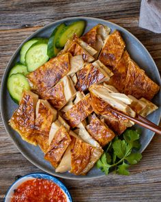 How to make Asian-style Vegan Roast 'Chicken' mushrooms - WoonHeng Tofu Crispy, Tofu Skin, Resep Vegan, King Oyster Mushrooms, Vegan Chinese, Chicken Mushrooms, King Oyster, Vegan Asian Recipes, Vegan Roast