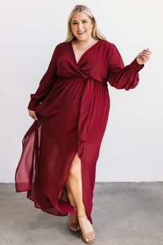 Plus Size Wedding Guest Outfits, Wine Maxi Dress, Dresses Velvet, Dresses Holiday, Plus Size Bridesmaid, Baltic Born, Velvet Maxi Dress, Bridesmaid Dresses Plus Size, Theme Color