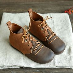 Vintage Leather Shoes With Flat Heel For Fall, Brown Leather Boots With Rubber Sole For Spring, Fall Walking Leather Shoes With Lace-up Design, Lace-up Leather Shoes For Walking In Fall, Brown Leather Shoes With Flat Heel For Walking, Brown Leather Flat Heel Shoes For Walking, Brown Flat Boots For Fall, Brown Leather Lace-up Shoes For Fall, Casual Flat Boots With Leather Sole