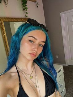 Blue Hair Women, Mermaid Hair Aesthetic, Light Blue Hair Color, Mermaid Blue Hair, Blue Dyed Hair, Hairdye Ideas, Blue Curly Hair, Blue Mermaid Hair