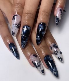 Midnight Inspired Nails, Moody Floral Nails, Gothic Flower Nails, Dark Blue Floral Nails, Nail Art Advanced, Black Orchid Nails, Dark Flower Nails, Gloomy Nails, Dark Floral Nails