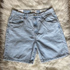 - New With Tags - Light Wash Denim - Open To Offers And If You Have Any Questions Feel Free To Ask :) High Rise Light Wash Bermuda Shorts With Pockets, High Rise Blue Bermuda Shorts For Spring, Shorts Cotton, Flowy Shorts, Mom Shorts, White Flats, Denim Shorts Women, Summer Outfit Ideas, Light Wash Denim