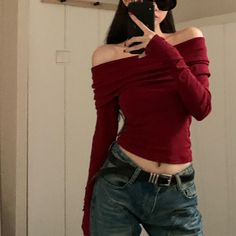 Up Shoulder Outfit, Off The Shoulder Red Sweater, Red Clothes Outfits, Red Sweater Outfit Aesthetic, Full Red Outfit, Red Clothing Aesthetic, Red Outfits Aesthetic, Off Shoulder Top Outfit, Aesthetic Outfits Women