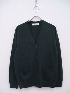 MF87099-96508-39 Description Brand green label relaxing Item cardigan Basic High Gauge Tenjiku V-neck Color green Gender mens Notation size M Actual size (cm) Shoulder width:40cm Dress length(back) 62cm Body Width:48.5cm Sleeve Length:58.5cm Actual size (inch) Shoulder width:15.7inch Dress length(back) 24.4inch Body Width:19.1inch Sleeve Length:23.0inch Quality display Wool100％ Season Fall / Winter Condition 【Condition rank】A 【Overall impression】 There is little usability and it feels beautiful Classic Green V-neck Long Sleeve Sweater, Green V-neck Sweater With Pockets, Green Cotton V-neck Outerwear, Green V-neck Cardigan For Layering, Classic Green Long Sleeve V-neck Sweater, Green Cotton Cardigan For Workwear, Green Cotton V-neck Cardigan, Classic Green Workwear Sweater, Classic Green Cotton Cardigan