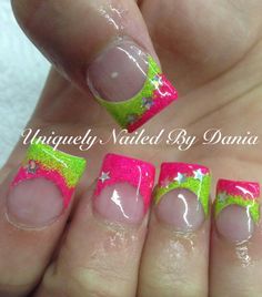 Pink And Lime Green Nails, Green And Pink Nails, Nails Stars, 22 Nails, Birthday Nail Art, Camouflage Nails, Bling Nail Art, Birthday Nail, Neon Green Nails