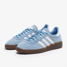 Quoi Porter, Adidas Spezial, Outfit Trends, Swag Shoes, Stylish Clothes, Red Adidas