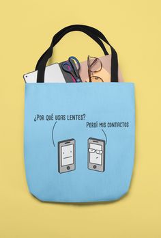 a tote bag with an image of two cell phones on it and the words, how do we use internet?