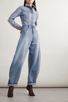 Pieter Mulier explored "sculpture through clothing' for Alaïa's Fall '23 collection, and that's exactly how we'd describe these jeans. Defined by their exaggerated proportions, they sit high on the waist and have balloon-like tapered legs. The light-blue denim has been stonewashed and faded by hand to give them a worn-in effect. Balloon Jeans Outfit, Light Denim Outfit, Balloon Jeans, Outfits For Mexico, Jeans Outfit Winter, Chose Outfit, Sports Skirts, Luxury Women Fashion, Outfit Winter