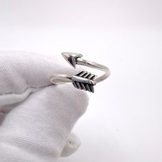 .925 Sterling Silver Adjustable Arrow Ring This Ring Can Be Adjustable But It’s Best To Get As Close To Ring Size As Possible To Keep Shape And Strength Of Ring Face Height: 12 Mm (0.47 Inch) Sterling Silver, Stamped .925 Finger Piercing, Wedding Finger, Silver Arrow, Arrow Ring, Finger Tattoo, Ring Color, Finger Tattoos, Womens Jewelry Rings, Tattoo Ideas