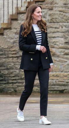 Winter Fall Outfits, Kate Middleton Style Outfits, Hot Couture, Looks Kate Middleton, Smart Casual Women, Kate Middleton Outfits, Fall Transition Outfits, Office Casual Outfit, Middleton Style