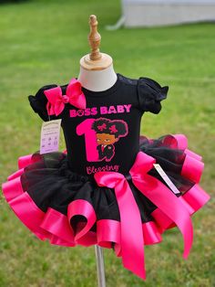 Bossy Baby Tutu Outfit Boss Baby Birthday Tutu set, Boss Baby, Custom Tutu with baby name, Black Tutu set, Tutu with shirt, Birthday Tutu  This beautiful Tutu set features high quality tulle and Ribbons along with a beautiful high quality custom made Shirt design - hand made with love 💖 IF YOU WANT A DIFFERENT COLOR FROM ORIGINAL(PINK), SEND ME A MESSAGE AND I CAN PROVIDE THAT.  The shirt that comes with the tutu is a boutique quality Puff hand t-shirt, they are thick and very soft.  FYI: IF YO Boss Baby Birthday Party, Baby Tutu Outfits, Tutu Ideas, Twin Birthday Parties, 1st Birthday Party For Girls, Twins 1st Birthdays, Black Tutu, 1st Birthday Themes