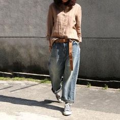 Summer Fashion Womans Baggy Jeans Soft Cotton Jeans with Belts in Blue L - Morimiss.com Granny Chic Fashion, Style Wide Leg Jeans, Trendy Outfit Inspo, Beautiful Tops, Dresses Linen, Pants Overalls, Jeans Outfit Winter, Comfy Clothing, Shirt Linen