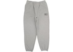 Acabo de empezar a seguir este producto en StockX: Nike x Stussy Fleece Sweatpants Grey (SS23) Stussy Sweatpants, Stussy Fleece, Grey Sweatpants Men, Stussy Joggers, Mens Nike Sweatpants, Mens Gym Pants, Nike Sweatpants Mens, Nike Grey Sweatpants, Nike X Stussy