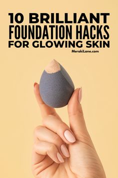 10 Brilliant Foundation Hacks for Beautiful Glowing Skin | If you want to learn how to apply and blend foundation so it's flawless and cake-free, this post is for you! We're sharing the best tips, tricks, and step by step tutorials to help you get that dewy, glowing, no-makeup makeup look! Click to learn foundation mistakes to avoid, how to prep your skin, and our best foundation application techniques to ensure your product doesn't settle into fine lines and looks smooth and sleek! How To Get Foundation To Look Smooth, Tips For Flawless Makeup, Make Order Of Application, Best Order To Apply Makeup, How To Apply Foundation Korean, How To Apply Flawless Makeup, How To Apply Flawless Foundation, Face Prep For Makeup