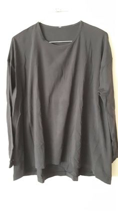 Lululemon Long Sleeve Shirt Baggy Loose fitting (fitted arms, baggy body) Black Size 6 or 8, no size dot very comfortable Lululemon Crew Neck Tops For Layering, Lululemon Stretch Tops For Layering, Stretch Lululemon Tops For Layering, Lululemon Long Sleeve Relaxed Fit Tops, Lululemon Relaxed Fit Long Sleeve Tops, Casual Black Lululemon Tops, Lululemon Cotton Crew Neck Top, Lululemon Long Sleeve Shirts, Lululemon Long Sleeve