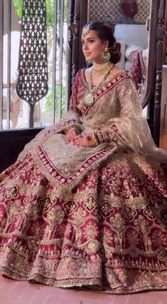 Iqra Aziz Wedding, Bridal Lehnga 2024 Pakistani, Copper Bridal Lehenga, Iqra Aziz Wedding Dress, Iqra Aziz Bridal Shoot, Bridal Lehenga Online, Latest Bridal Lehenga, Red Bridal Dress, Indian Bride Outfits