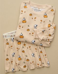 Cozy Pjs Aesthetic, Peanuts Fall, Pajamas Ideas, Fall Pajamas, Snoopy Fall, Pumpkin Plush, Cozy Pjs, Aerie Bras, Peanuts Characters