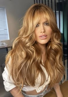 2024 Haircuts, Hairstyles Color, Honey Hair Color, Honey Brown Hair, Hair Color Caramel, Ginger Hair Color, Honey Hair