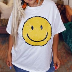 Brand New Smiley Face Graphic Tee Crewneck Short Sleeve T-Shirt Relaxed Fit Made In Usa Super Soft Fabric With Nice Stretch Yellow Relaxed Fit Tops For Everyday, Trendy Short Sleeve Top With Smiley Face, Cute Smiley Face Summer Tops, Cute Smiley Face Tops For Summer, Trendy Smiley Face Summer Tops, Spring Smiley Face Crew Neck Top, Casual Yellow T-shirt For Everyday, Spring Crew Neck Top With Smiley Face, Trendy Yellow Tops For Everyday