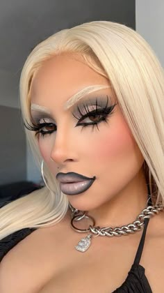 Makeup Looks On Dark Skin, Line Lips, Bold Eyeliner, Drag Make-up, Drag Queen Makeup, Bold Makeup Looks, Queen Makeup, Drag Makeup, Black Lipstick