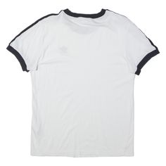 Item is in used condition. Item has a faint mark to the front. >Size: UK 10 >Armpit To Armpit: 19" >Armpit To Cuff: 2" >Collar To Hem: 29" Basic Crew Neck T-shirt With Three Stripes, White Relaxed Fit T-shirt With Three Stripes, Classic White Sports T-shirt, Sporty Crew Neck T-shirt With Three Stripes Branding, Sporty Crew Neck T-shirt With Three Stripes, Athleisure Cotton T-shirt With Three Stripes, Cotton Athleisure T-shirt With Three Stripes, White Adidas Logo Crew Neck T-shirt, White Athleisure T-shirt With Three Stripes Branding