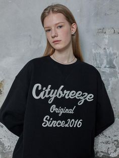 CITYBREEZE is a brand that presents a contemporary high-end casual style based on an effortless chic mood. Focusing on basic items that can be worn for a long time, it emphasizes designs with special details that set them apart from others. - Logo embroidery at the front- Made of durable cotton fabric- Ribbed fabric used for hem, neck and sleeve hem.- Logo patch embellished on the sleeve- Casual and stylish mood Chic Cotton Crew Neck Sweatshirt, Black Casual Sweatshirt With Embroidered Text, Casual Black Sweatshirt With Embroidered Text, Chic Black Crew Neck Sweatshirt, Winter Top With Embroidered Text For Everyday, Embroidery Lettering, Chain Embroidery, Embroidery Letters, Effortless Chic