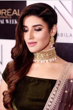 The adorable #Hareemfarooq Indian Accessories, Bridal Lehenga Collection, Pakistani Jewelry, Pakistani Bridal, Insta Instagram