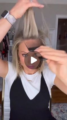 Half Up Style For Fine Hair, Medium Length Half Up Hairstyles, Ballfield Hairstyles, Ponytails For Bob Hair, Half Up Quick Hairstyles, Long Bob Hairstyles Half Up, Summer Hairdos For Short Hair, Shoulder Length Cute Hairstyles, Half Up Hair With Volume