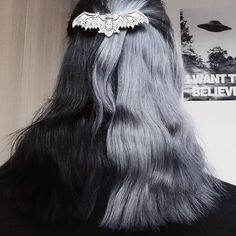 Black And Grey Hair, Half And Half Hair, Split Dye, Split Dyed Hair, Split Hair, Hair Color Purple, Grey Hair Color, Dye My Hair, Hair Inspiration Color