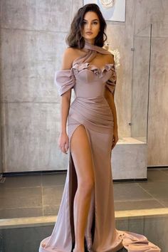 Wedding Dress Bustle, Elegant Outfit Classy, Classy Prom Dresses, Designer Evening Dresses, Lace Dress With Sleeves, Evening Dresses For Weddings, My Fashion