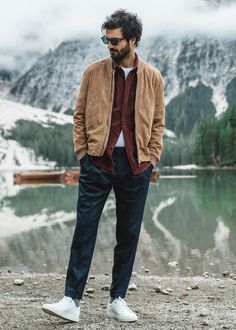 Elegant Outfit Casual, Dad Outfits, Concert Outfit Fall, Pnw Style, Outdoorsy Style, British Style Men, Minimalist Fashion Men, Smart Casual Men, Dad Fashion