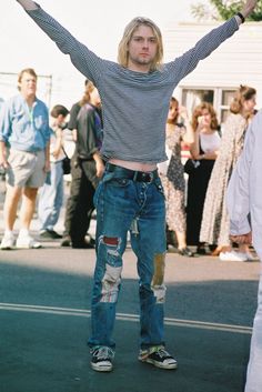 90s Retro Outfits, Kurt Cobain Outfit, Kurt Cobain Style, 90s Grunge Outfits, Grunge Outfits Men, Kurt Cobain Photos, Grunge Outfits 90s, Fashion Guys, Moda Grunge