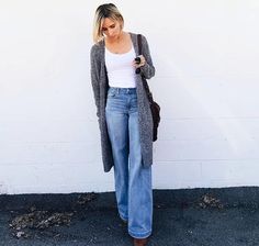 Casual Summer Wedding Attire, Best Wide Leg Jeans, Wide Leg Jeans Style, American Eagle Jeans Outfit, Wide Leg Jeans Outfit, Jeans Outfit Winter, Jeans Outfit Fall, Look Jean, Casual Work Wear