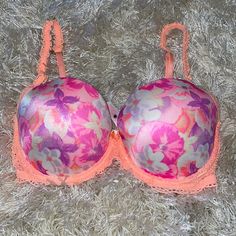 Brand New With Tags Brand Pink By Victoria’s Secret Color Orange Pink Purple Size 32d Wire Bra Wire Bra, Pink Lace Bralette, Pink Bralette, White Sports Bra, Victoria Secret Bras, Pink Tshirt, Bra Set, Lace Bralette, Pink Lace