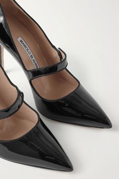 Manolo Blahnik Shoes, Fancy Shoes, Mary Jane Pumps, Pointed Toe Heels, Patent Leather Pumps, Shoe Closet, Pretty Shoes, Dream Shoes, Mode Inspiration