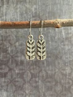 Earrings Nature, Dangle Earrings Boho, Nature Earrings, Hippie Earrings, Small Leaf, Camera Settings, Leaf Charms, Silver Drop Earrings, Earrings Boho