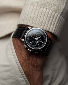 Heritage Chronograph - Corniche Watches Heritage Style Men, Gentleman Watch, Mens Chronograph, Watch Trends, Men With Street Style, Mens Gear, Hand Watch, Fashion Blogger Style, Free Bracelet